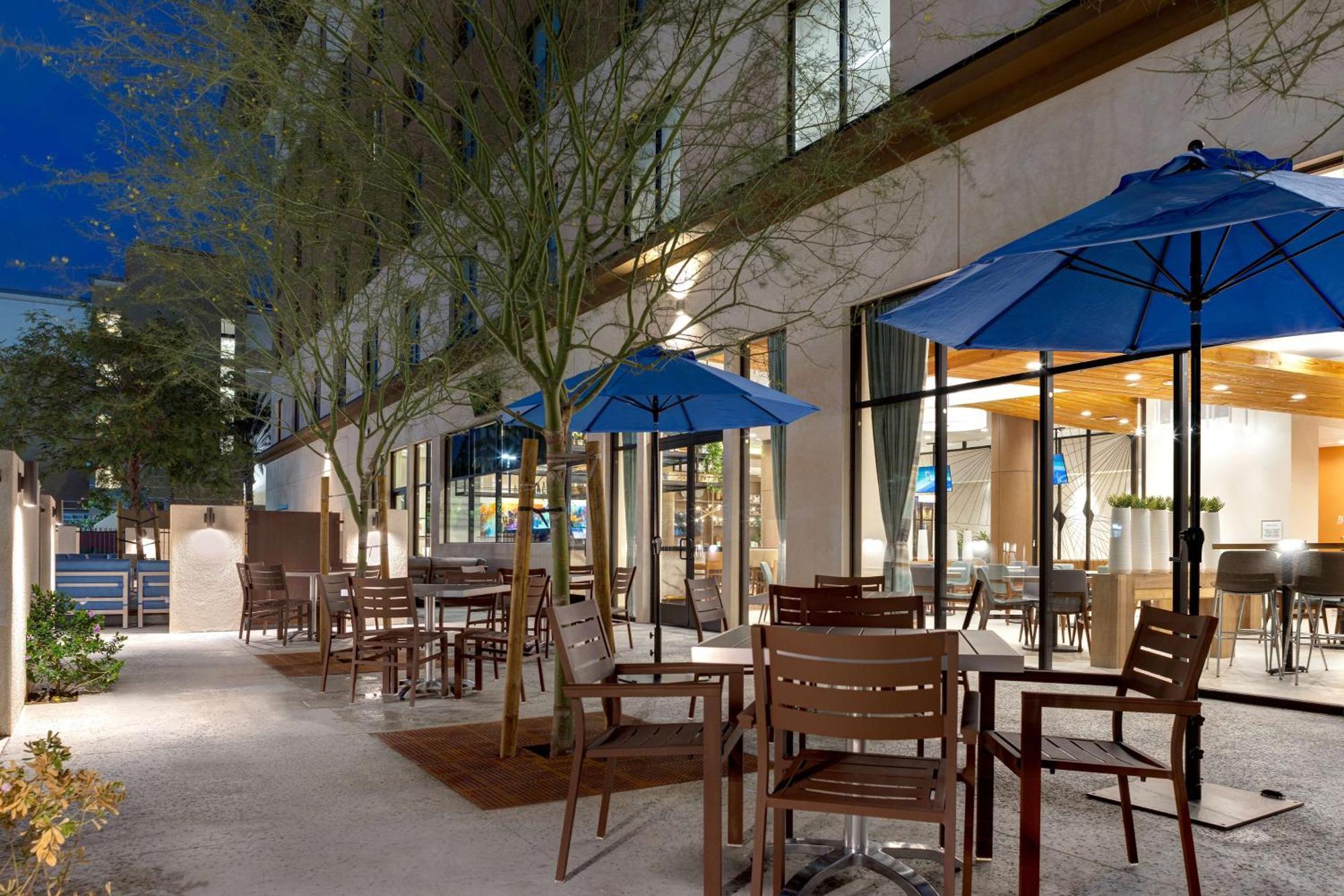 Hilton Garden Inn Anaheim Resort Exterior foto