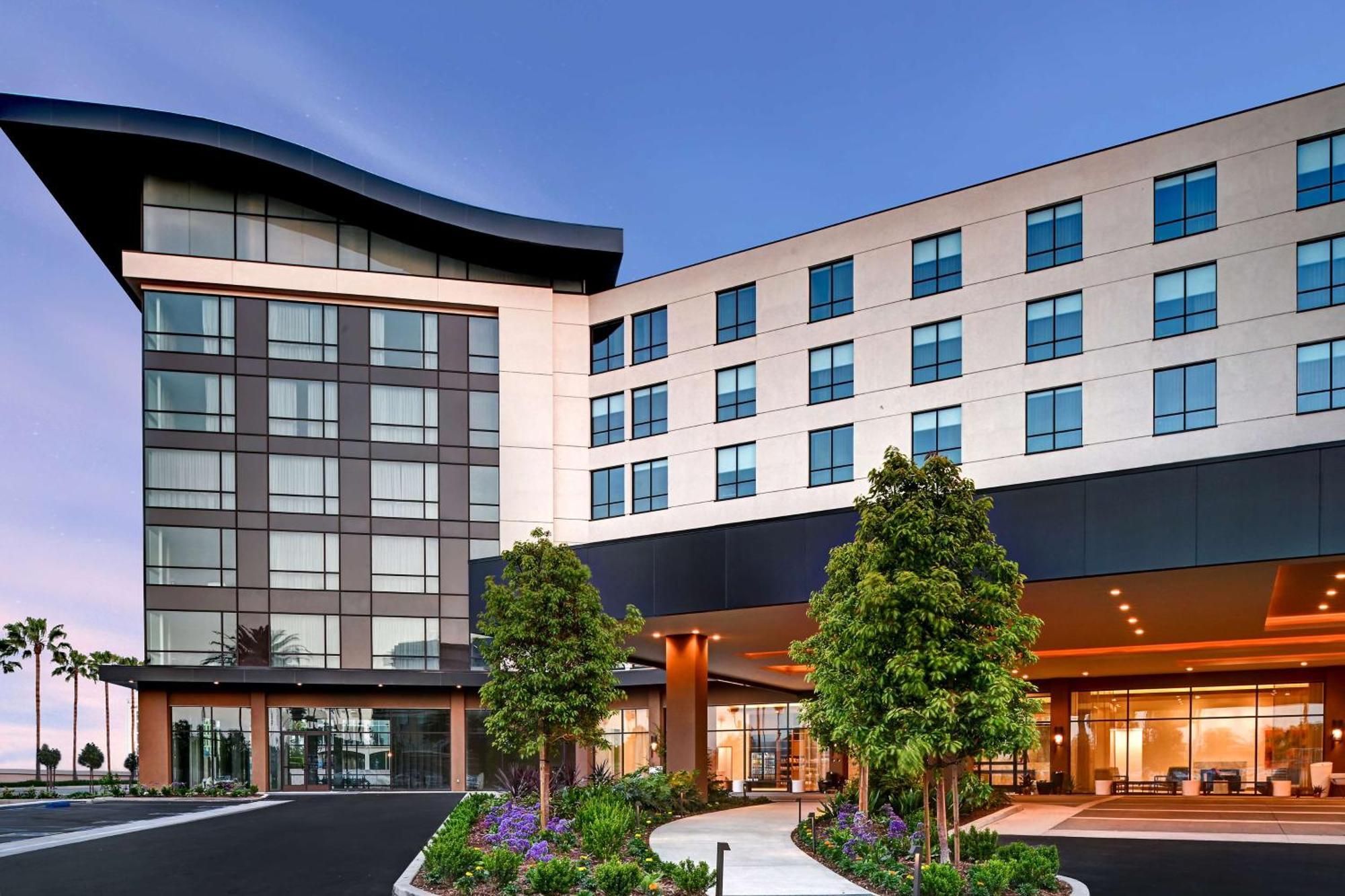 Hilton Garden Inn Anaheim Resort Exterior foto